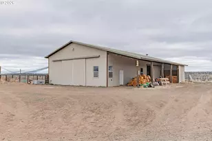 87479 N Star Ln, Christmas Valley, OR 97641 - Photo 34