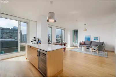 937 NW Glisan St #1235, Portland, OR 97209 - Photo 10