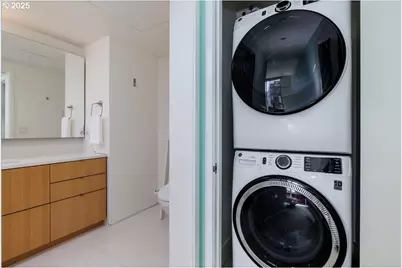 937 NW Glisan St #1235, Portland, OR 97209 - Photo 18