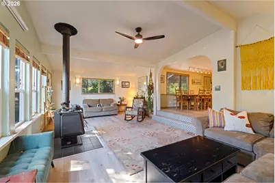 1395 Rockford Rd, Hood River, OR 97031 - Photo 6