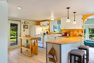 1395 Rockford Rd, Hood River, OR 97031 - Photo 8