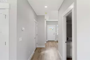 1503 N 2nd St, Silverton, OR 97381 - Photo 14