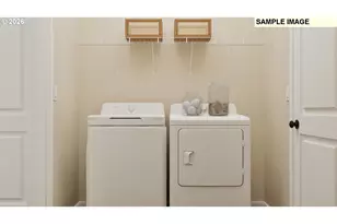 1011 Clemson St, Woodburn, OR 97071 - Photo 30