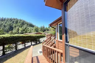 19921 Whaleshead Rd, Brookings, OR 97415 - Photo 36