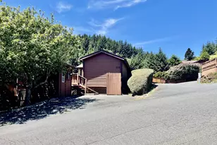 19921 Whaleshead Rd, Brookings, OR 97415 - Photo 12