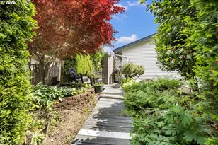 18321 NE Wasco St, Portland, OR 97230 - Photo 10