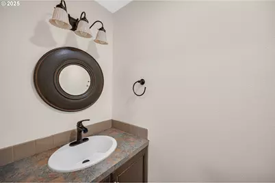 328 NW Sherman St, Sheridan, OR 97378 - Photo 16