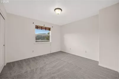 328 NW Sherman St, Sheridan, OR 97378 - Photo 20