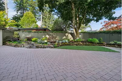 16686 Maple Cir, Lake Oswego, OR 97034 - Photo 42