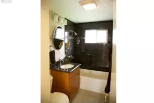 3215 SE 116th Ave, Portland, OR 97266 - Photo 2