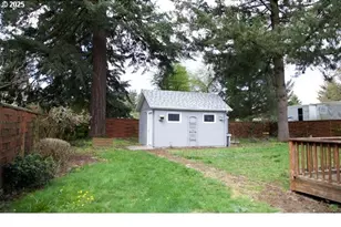 3215 SE 116th Ave, Portland, OR 97266 - Photo 4