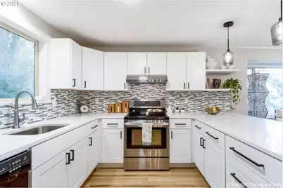 202 Foxtail Dr, Eugene, OR 97405 - Photo 2