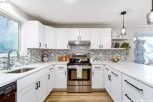 202 Foxtail Dr, Eugene, OR 97405 - Photo 2