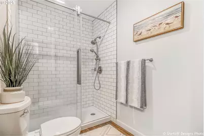 202 Foxtail Dr, Eugene, OR 97405 - Photo 16