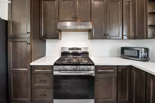 33254 Columbia Beach Ln, Warrenton, OR 97146 - Photo 12