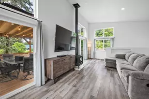 33254 Columbia Beach Ln, Warrenton, OR 97146 - Photo 6