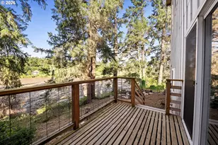 33254 Columbia Beach Ln, Warrenton, OR 97146 - Photo 24