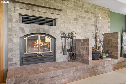 22016 Airport Rd NE, Aurora, OR 97002 - Photo 24