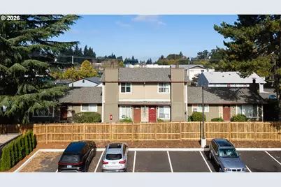461 W Gloucester St, Gladstone, OR 97027 - Photo 2