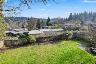 3855 Ferry St, Eugene, OR 97405 - Photo 40