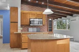 3855 Ferry St, Eugene, OR 97405 - Photo 14