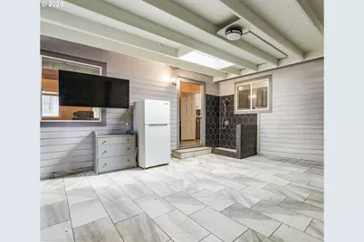2237 SE 139th Ave, Portland, OR 97233 - Photo 16