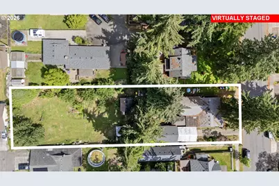 2237 SE 139th Ave, Portland, OR 97233 - Photo 2