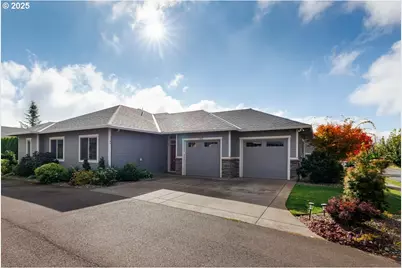 1586 Meridian Dr, Woodburn, OR 97071 - Photo 1