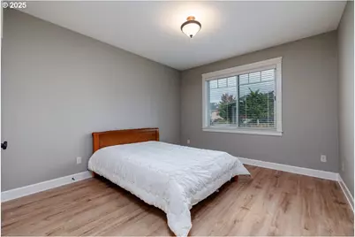 1586 Meridian Dr, Woodburn, OR 97071 - Photo 20