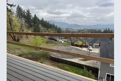 6884 Forrest Ridge Dr, Springfield, OR 97478 - Photo 22