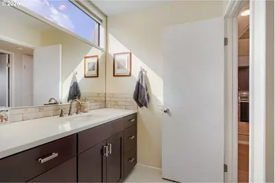5958 S Riveridge Ln, Portland, OR 97239 - Photo 20