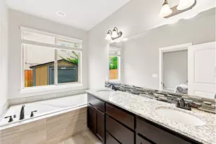 12205 NE 102nd St, Vancouver, WA 98682 - Photo 8