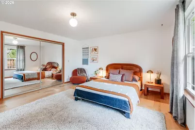 160 S Center St, Silverton, OR 97381 - Photo 20