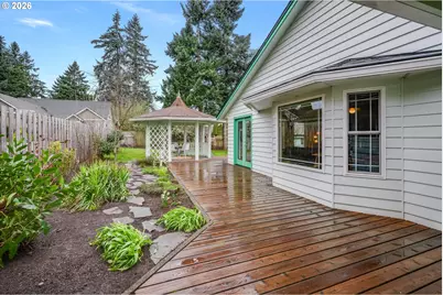 160 S Center St, Silverton, OR 97381 - Photo 22