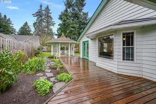 160 S Center St, Silverton, OR 97381 - Photo 22