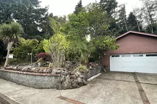 2085 NE Tide Ave, Lincoln City, OR 97367 - Photo 34