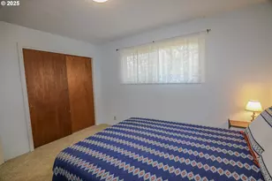 383 Little Valley Rd, Roseburg, OR 97471 - Photo 20
