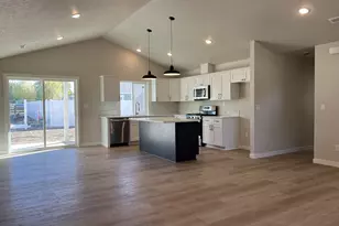 630 Crafton Ln, Stanfield, OR 97875 - Photo 2