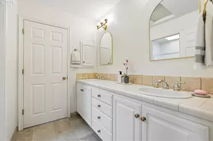 14 Morningview Cir, Lake Oswego, OR 97035 - Photo 26