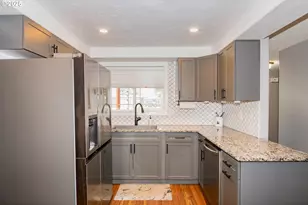 5148 Gatewood Dr, Klamath Falls, OR 97603 - Photo 6