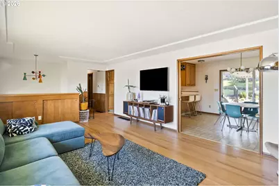 10818 SE Clay St, Portland, OR 97216 - Photo 10