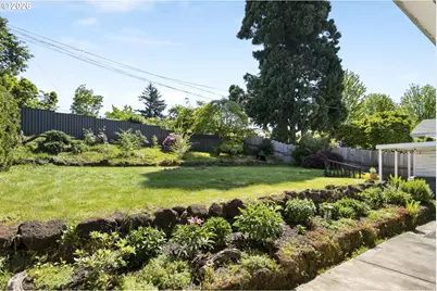 10818 SE Clay St, Portland, OR 97216 - Photo 42