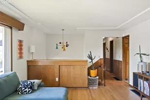 10818 SE Clay St, Portland, OR 97216 - Photo 20