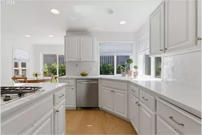 19724 Bennington Ct, West Linn, OR 97068 - Photo 16