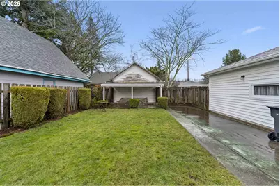 3214 NE 80th Ave, Portland, OR 97213 - Photo 2