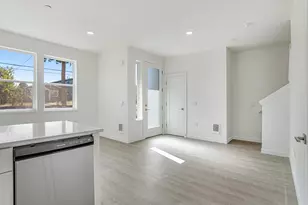 6841 N Montana Ave, Portland, OR 97217 - Photo 8