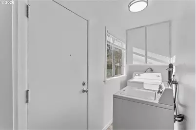 7912 SE Harold St, Portland, OR 97206 - Photo 22
