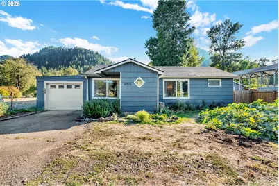 47576 Riverview St, Oakridge, OR 97463 - Photo 2