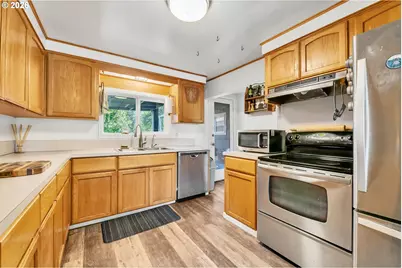 47576 Riverview St, Oakridge, OR 97463 - Photo 14