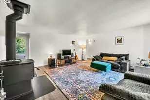 47576 Riverview St, Oakridge, OR 97463 - Photo 6